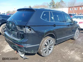 2020 Volkswagen Tiguan SEL Premium R-Line with VIN 3VV4B7AX8LM164745, listed as a IAAI auction lot 41628418 with 38,353 mi miles. Bid and sale history available at carsss.com. Image 4.