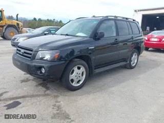 2004 Toyota Highlander with VIN JTEEP21A740003967, listed as a IAAI auction lot 41835429 with 220,906 mi miles. Bid and sale history available at carsss.com. Image 2.