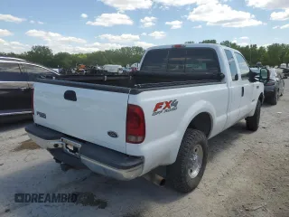 2004 Ford F-250 XL with VIN 1FTNX21P04EA92082, listed as a Copart auction lot 55311935 with 217,363 mi miles and Salvage title. Bid and sale history available at DreamBid. Image 3.
