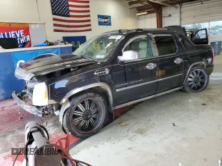 2011 Cadillac Escalade EXT Premium z VIN 3GYT4NEF1BG155001, wystawiony jako Copart lot #58758945 z przebiegiem 100 023 mil mil oraz Szkoda całkowita • Salvage title. Historia ofert i sprzedaży dostępna na DreamBid. Obrazek 1.