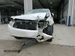 2010 Toyota Highlander Limited with VIN 5TDDK3EH1AS024432, listed as a Copart auction lot 53903575 with 177,763 mi miles and Salvage title. Bid and sale history available at DreamBid. Image 14.