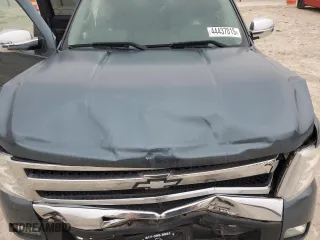 2010 Chevrolet Silverado 1500 LT with VIN 1GCSKSE37AZ134728, listed as a Copart auction lot 44437015 with 85,490 mi miles and Salvage Title. Bid and sale history available at carsss.com. Image 12.