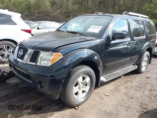 2005 Nissan Pathfinder SE with VIN 5N1AR18U55C763236, listed as a IAAI auction lot 41503166 with 330,351 mi miles. Bid and sale history available at carsss.com. Image 2.