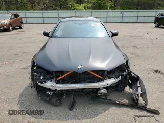 2021 BMW M5 z VIN WBS83CH04MCG92781, wystawiony jako Copart lot #52568153 z przebiegiem 29 528 mil mil oraz . Historia ofert i sprzedaży dostępna na DreamBid. Obrazek 5.