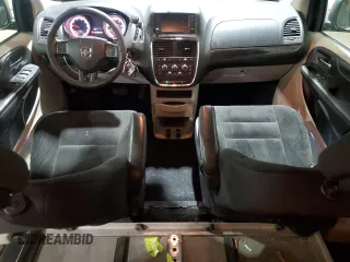 2019 Dodge Grand Caravan SE with VIN 2C4RDGBGXKR791256, listed as a Copart auction lot 53979975 with 69,541 mi miles and Clean Title. Bid and sale history available at DreamBid. Image 8.