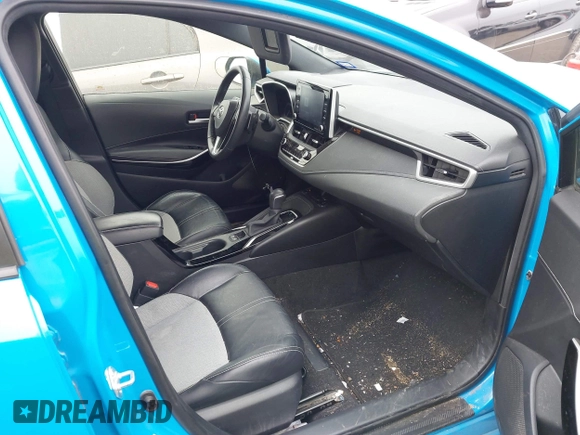 2019 Toyota Corolla Hatchback SE with VIN JTNK4RBEXK3033062, listed as a IAAI auction lot 41471618 with 195,001 mi miles. Bid and sale history available at carsss.com. Image 5.