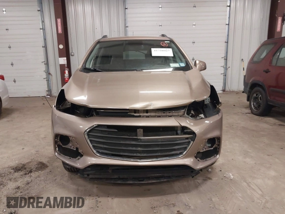 2018 Chevrolet Trax LT with VIN 3GNCJPSB4JL161027, listed as a IAAI auction lot 41750427 with 64,683 mi miles. Bid and sale history available at carsss.com. Image 12.