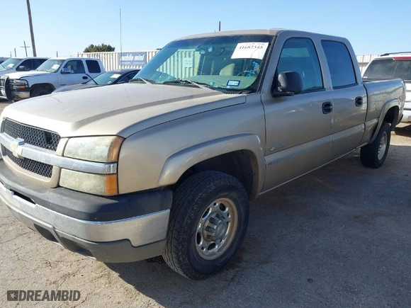 2004 Chevrolet Silverado 2500 Crew Cab LS with VIN 1GCGC23U14F252357, listed as a IAAI auction lot 41682345 with 159,643 mi miles. Bid and sale history available at carsss.com. Image 2.