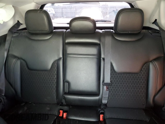 2018 Jeep Compass Latitude z VIN 3C4NJCBB5JT137135, wystawiony jako Copart lot #59592615 z przebiegiem 65 248 mil mil oraz Szkoda całkowita • Salvage title. Historia ofert i sprzedaży dostępna na DreamBid. Obrazek 10.