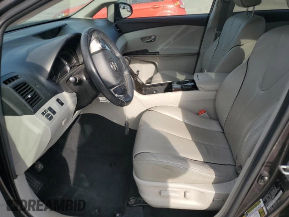 2014 Toyota Venza LE z VIN 4T3ZA3BB5EU084579, wystawiony jako Copart lot #54610315 z przebiegiem 131 696 mil mil oraz Czysty tytuł • Clean title. Historia ofert i sprzedaży dostępna na DreamBid. Obrazek 7.