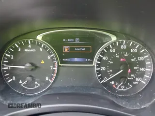 2018 Nissan Pathfinder SV z VIN 5N1DR2MM7JC621456, wystawiony jako IAAI lot #42053625 z przebiegiem 95 226 mil mil oraz . Historia ofert i sprzedaży dostępna na DreamBid. Obrazek 7.