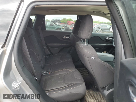 2016 Jeep Cherokee Latitude z VIN 1C4PJMCS1GW345884, wystawiony jako Copart lot #58231145 z przebiegiem 167 830 mil mil oraz Czysty tytuł • Clean title. Historia ofert i sprzedaży dostępna na DreamBid. Obrazek 11.