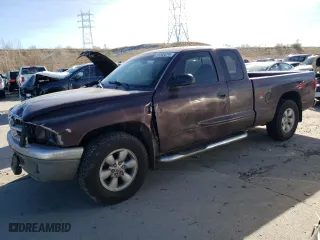2004 Dodge Dakota SLT with VIN 1D7GL42N94S663556, listed as a Copart auction lot 81569374 with 121,371 mi miles and Salvage Title. Bid and sale history available at carsss.com. Image 1.
