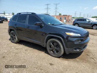 2016 Jeep Cherokee Altitude with VIN 1C4PJMCB5GW203151, listed as a Copart auction lot 61381395 with 147,805 mi miles and Salvage title. Bid and sale history available at DreamBid. Image 4.