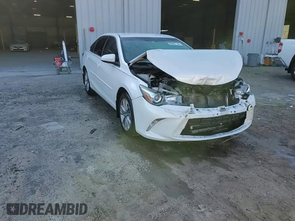 2015 Toyota Camry XLE with VIN 4T1BF1FK3FU081921, listed as a Copart auction lot 85097144 with 138,752 mi miles and Salvage Title. Bid and sale history available at carsss.com. Image 13.