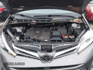 2020 Toyota Sienna XLE with VIN 5TDDZ3DC3LS240464, listed as a IAAI auction lot 41663051 with 41,602 mi miles. Bid and sale history available at carsss.com. Image 10.