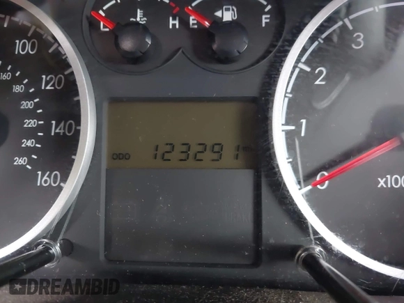 2008 Hyundai Tiburon GT z VIN KMHHN66F98U281833, wystawiony jako IAAI lot #42242717 z przebiegiem 123 291 mil mil oraz . Historia ofert i sprzedaży dostępna na DreamBid. Obrazek 7.