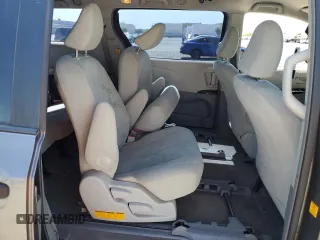 2012 Toyota Sienna с VIN 5TDZK3DC0CS190388, выставлен на аукционе Copart как лот 58564315 с пробегом 256 936 миль миль и Списание • Salvage title. История ставок и продаж доступна на DreamBid. Изображение 11.