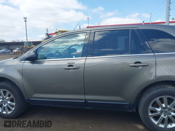2013 Ford Edge Limited with VIN 2FMDK3KC0DBC18122, listed as a IAAI auction lot 41925582 with 190,955 mi miles. Bid and sale history available at carsss.com. Image 14.