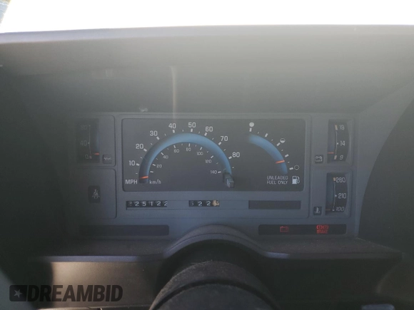 1993 GMC Sonoma with VIN 1GTCS14R2P8516409, listed as a Copart auction lot 42676805 with 225,122 mi miles and Salvage Title. Bid and sale history available at DreamBid. Image 9.