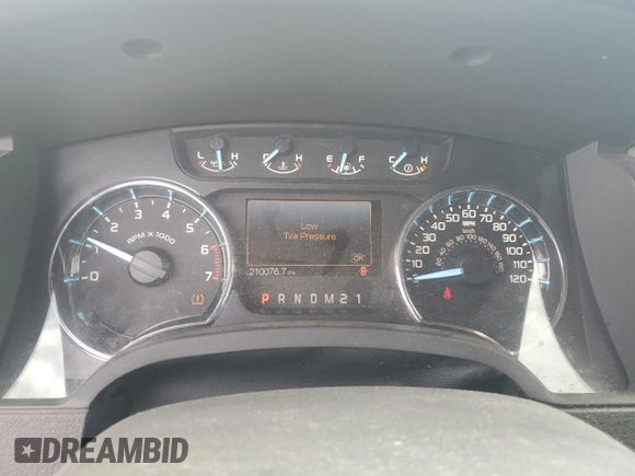 2011 Ford F-150 XL z VIN 1FTFW1EF7BFD40712, wystawiony jako Copart lot #60809695 z przebiegiem 210 076 mil mil oraz Szkoda całkowita • Salvage title. Historia ofert i sprzedaży dostępna na DreamBid. Obrazek 9.
