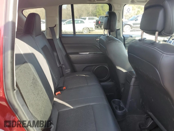 2016 Jeep Compass Latitude with VIN 1C4NJCEB7GD543444, listed as a Copart auction lot 84266844 with 61,564 mi miles and Salvage Title. Bid and sale history available at carsss.com. Image 11.