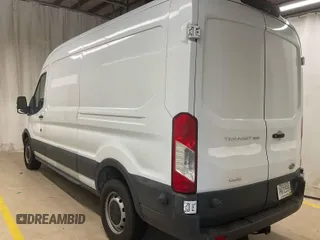 2018 Ford Transit z VIN 1FTBW2CG5JKB49814, wystawiony jako IAAI lot #42792323 z przebiegiem 222 044 mil mil oraz . Historia ofert i sprzedaży dostępna na DreamBid. Obrazek 16.