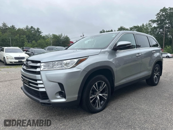 2019 Toyota Highlander LE with VIN 5TDBZRFH9KS945111, listed as a IAAI auction lot 42727416 with 179,416 mi miles and . Bid and sale history available at DreamBid. Image 2.