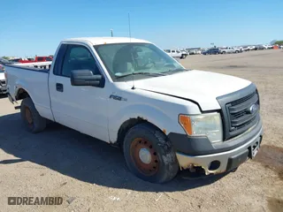 2014 Ford F-150 XL with VIN 1FTMF1CM6EKG10307, listed as a IAAI auction lot 41749365 with 32,939 mi miles. Bid and sale history available at carsss.com. Image 1.