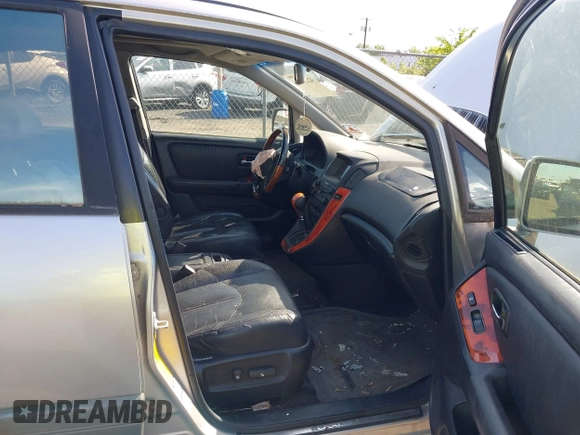2002 Lexus RX 300 with VIN JTJHF10U120283650, listed as a IAAI auction lot 42231926 with 111,887 mi miles and . Bid and sale history available at DreamBid. Image 5.