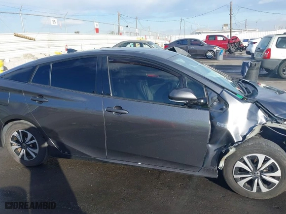 2017 Toyota Prius Prime Plus with VIN JTDKARFP7H3038561, listed as a IAAI auction lot 41266305 with NaN miles. Bid and sale history available at carsss.com. Image 13.