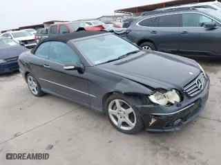 2005 Mercedes-Benz CLK-Class 5.0L with VIN WDBTK75J85F123033, listed as a IAAI auction lot 41629963 with 152,363 mi miles. Bid and sale history available at carsss.com. Image 1.