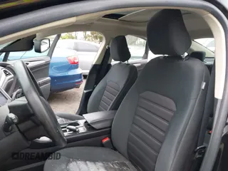 2020 Ford Fusion SE with VIN 3FA6P0LU9LR140840, listed as a IAAI auction lot 42182056 with 35,542 mi miles and . Bid and sale history available at DreamBid. Image 14.