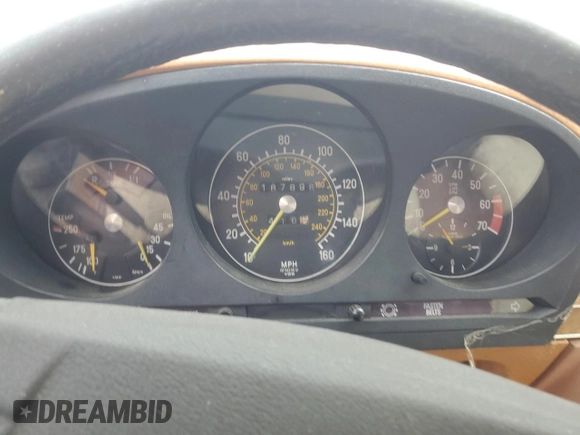 1979 Mercedes-Benz SLC с VIN 10702412025628, выставлен на аукционе Copart как лот 42388515 с пробегом 167 898 миль миль и Списание • Salvage title. История ставок и продаж доступна на DreamBid. Изображение 9.