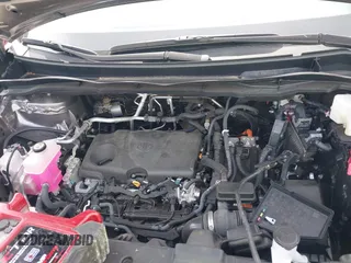 2024 Toyota Sienna XLE z VIN 5TDJRKEC0RS180714, wystawiony jako IAAI lot #42291589 z przebiegiem 4452 mil mil oraz . Historia ofert i sprzedaży dostępna na DreamBid. Obrazek 10.