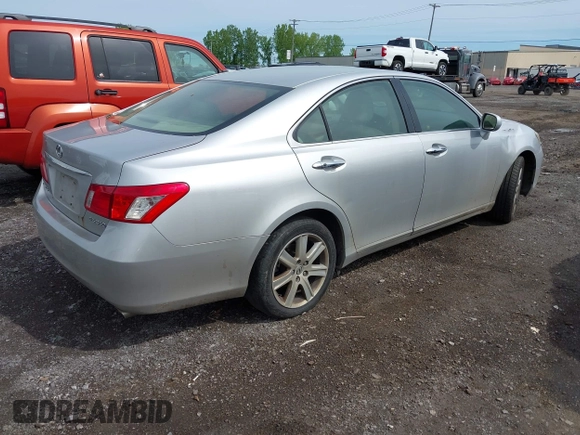 2008 Lexus ES 330 z VIN JTHBJ46G982258839, wystawiony jako IAAI lot #42355889 z przebiegiem Nie podano mil oraz . Historia ofert i sprzedaży dostępna na DreamBid. Obrazek 4.