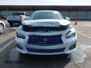 2014 Infiniti Q50 Premium with VIN JN1BV7AP2EM679481, listed as a IAAI auction lot 41836371 with 133,393 mi miles. Bid and sale history available at carsss.com. Image 6.