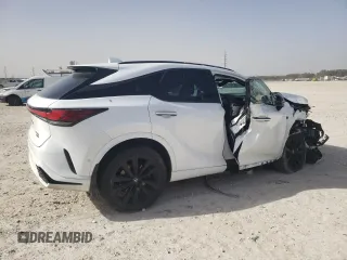 2024 Lexus RX 500h F Sport Performance z VIN 2T2BCMEAXRC010798, wystawiony jako Copart lot #46640015 z przebiegiem Nie podano mil oraz Szkoda całkowita • Salvage title. Historia ofert i sprzedaży dostępna na DreamBid. Obrazek 3.
