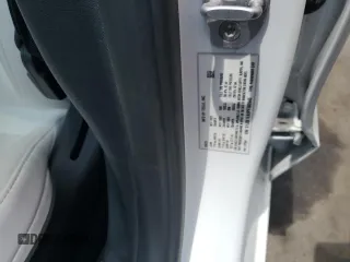2023 Tesla Model 3 z VIN 5YJ3E1EA5PF580945, wystawiony jako Copart lot #58139125 z przebiegiem 19 057 mil mil oraz Szkoda całkowita • Salvage title. Historia ofert i sprzedaży dostępna na DreamBid. Obrazek 13.