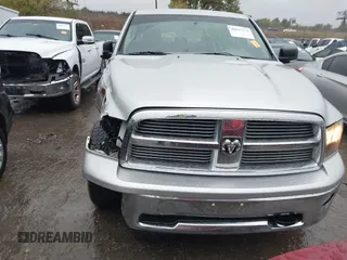 2012 Ram 1500 Big Horn z VIN 1C6RD6GT3CS224300, wystawiony jako IAAI lot #40807733 z przebiegiem 145 495 mil mil oraz . Historia ofert i sprzedaży dostępna na DreamBid. Obrazek 13.