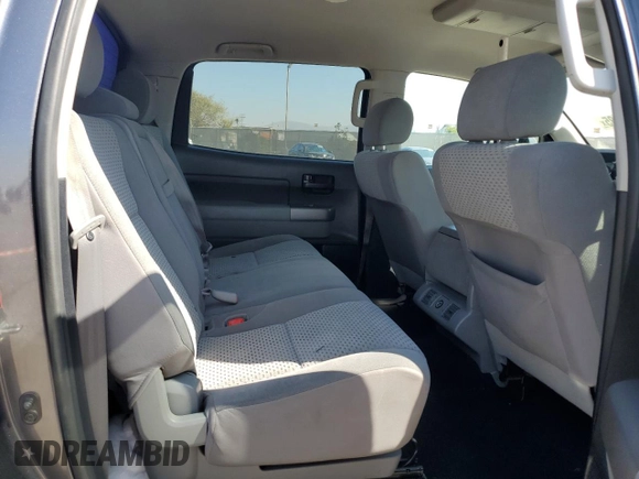 2013 Toyota Tundra z VIN 5TFEM5F18DX063156, wystawiony jako Copart lot #46681385 z przebiegiem 125 682 mil mil oraz Szkoda całkowita • Salvage title. Historia ofert i sprzedaży dostępna na DreamBid. Obrazek 11.