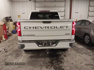 2021 Chevrolet Silverado 1500 RST with VIN 1GCUYEET9MZ438981, listed as a IAAI auction lot 41585169 with 55,785 mi miles. Bid and sale history available at carsss.com. Image 17.