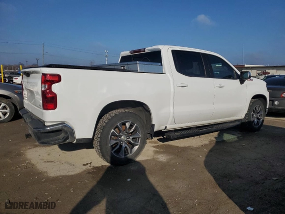 2020 Chevrolet Silverado 1500 LT with VIN 3GCUYDET9LG299685, listed as a Copart auction lot 47659935 with 131,939 mi miles and Salvage Title. Bid and sale history available at carsss.com. Image 3.