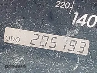 2005 Toyota Camry STD z VIN 4T1BE32K45U562005, wystawiony jako IAAI lot #42354477 z przebiegiem 205 193 mil mil oraz . Historia ofert i sprzedaży dostępna na DreamBid. Obrazek 16.