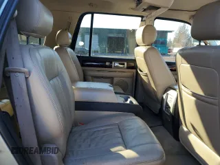 2005 Lincoln Navigator Luxury with VIN 5LMFU28525LJ02909, listed as a Copart auction lot 42960125 with 0 mi miles and Salvage Title. Bid and sale history available at carsss.com. Image 11.