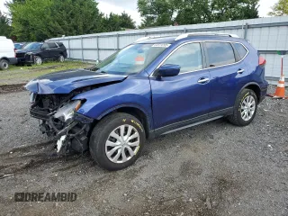 2017 Nissan Rogue S z VIN KNMAT2MV4HP572303, wystawiony jako Copart lot #64673095 z przebiegiem Nie podano mil oraz Szkoda całkowita • Salvage title. Historia ofert i sprzedaży dostępna na DreamBid. Obrazek 1.