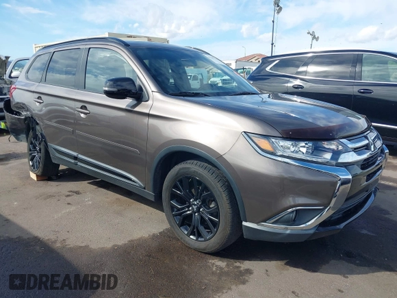 2018 Mitsubishi Outlander SE with VIN JA4AD3A38JZ030633, listed as a IAAI auction lot 41787274 with 70,696 mi miles and . Bid and sale history available at DreamBid. Image 1.