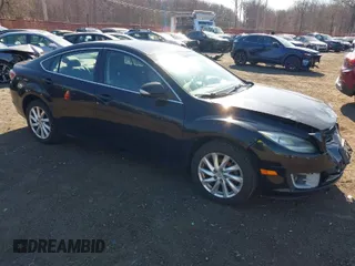 2011 Mazda Mazda6 i Touring with VIN 1YVHZ8CH7B5M02283, listed as a IAAI auction lot 41769137 with 157,972 mi miles. Bid and sale history available at carsss.com. Image 1.