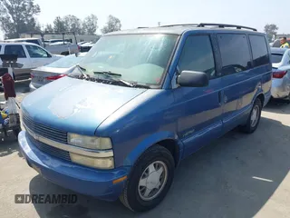 1997 Chevrolet Astro z VIN 1GNDM19W8VB208911, wystawiony jako IAAI lot #42484463 z przebiegiem 201 449 mil mil oraz . Historia ofert i sprzedaży dostępna na DreamBid. Obrazek 2.