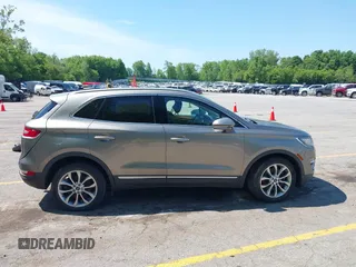 2017 Lincoln MKC Select with VIN 5LMCJ2D9XHUL46424, listed as a IAAI auction lot 42363939 with Not provided miles and . Bid and sale history available at DreamBid. Image 14.